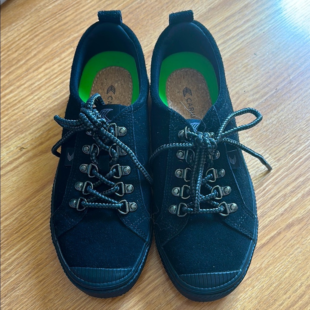 New Cariuma wms black suede sneakers 7.5